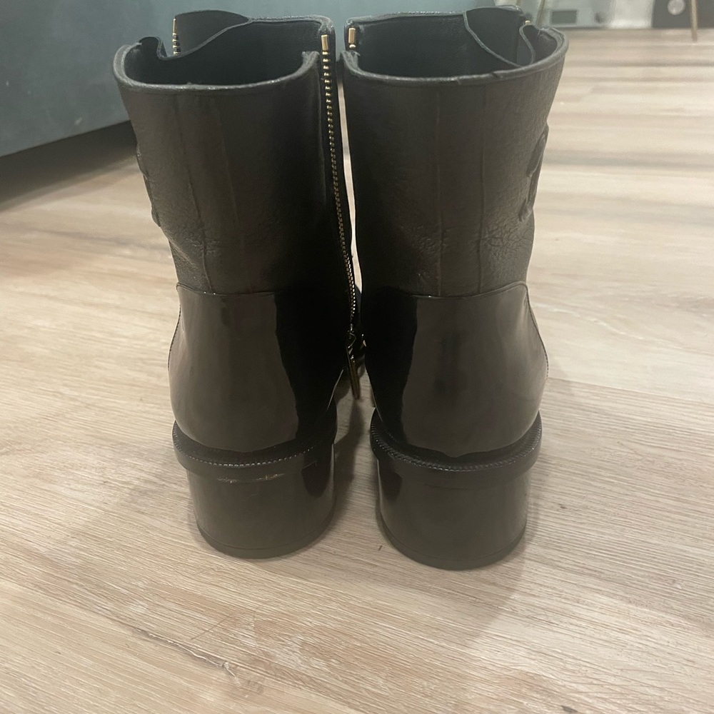 Chanel ankle boots size 8 - Picture 4 of 9